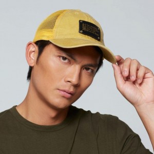 Yellow A.S.98 Alizee Men's hats | IL-TLCA08174